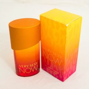 Victoria's Secret Very Sexy Now fragrance